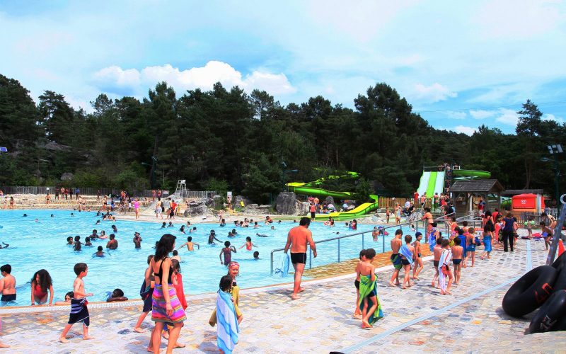 La piscine de Buthiers un espace de détente avec de nombreuses activités