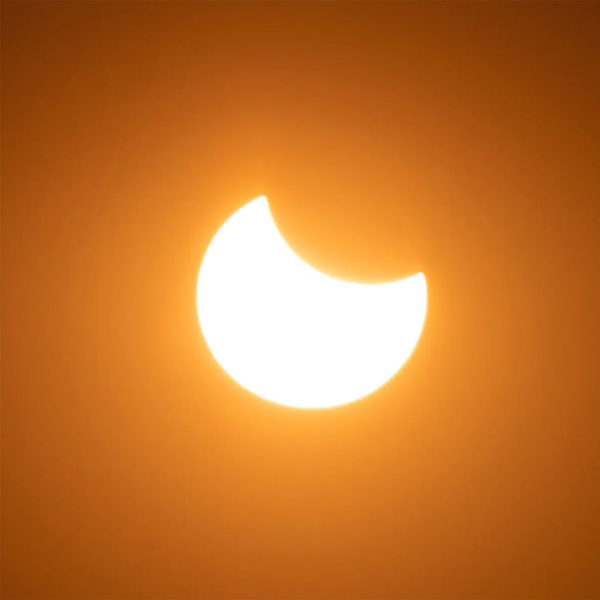 Éclipse solaire partielle du 29 mars 2025